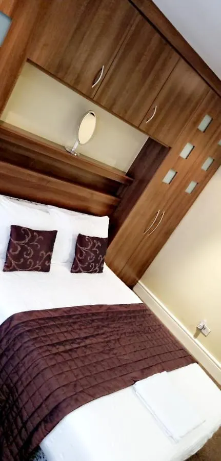 St Annes Professional Let - Blackpool Apartment 0*,  United Kingdom